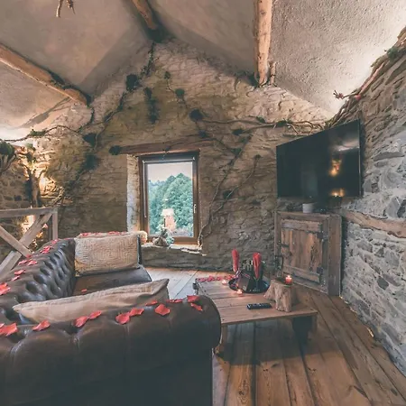 Romantic Getaway - Sauna And Jacuzzi - El Clandestino Stoumont Buitenkant foto